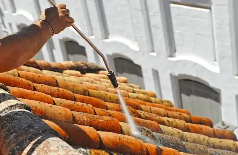 Nettoyage de toitures - Pouilly-sous-Charlieu